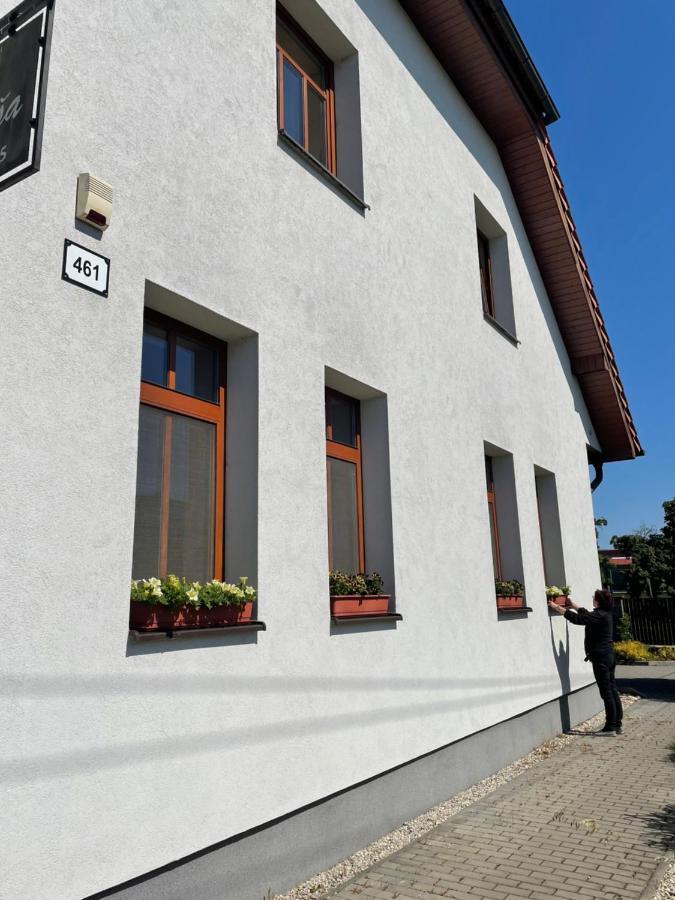 Penzion U Bohusa Lednice Exteriör bild