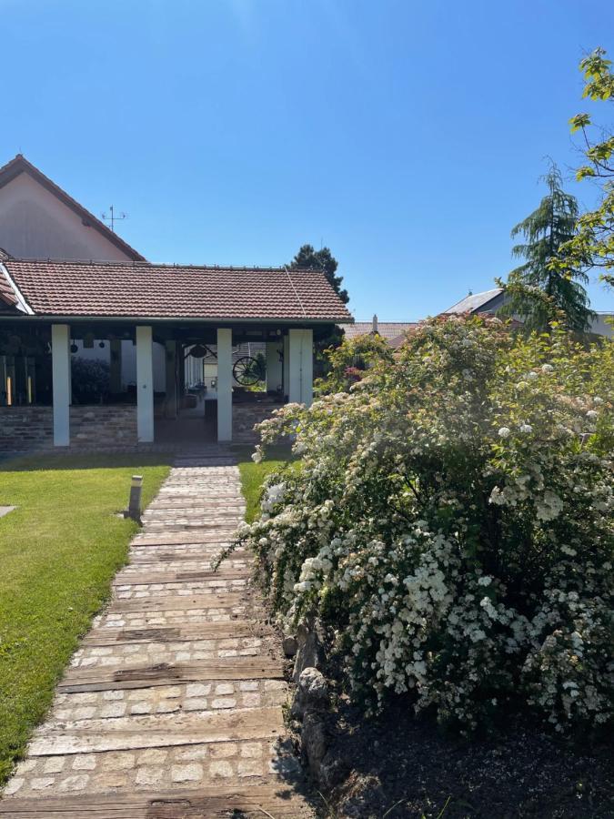 Penzion U Bohusa Lednice Exteriör bild